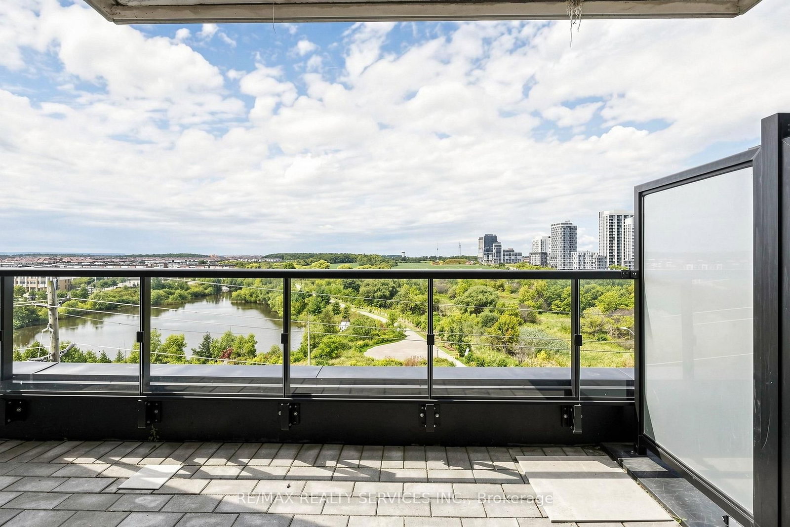 2489 Taunton Road • #511 • Oakville, ON photo 32