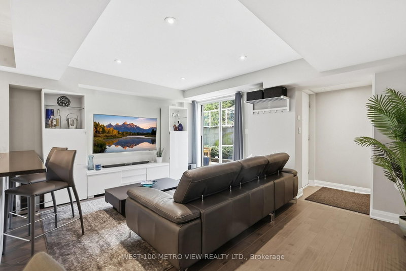 102 - 3 Applewood Lane