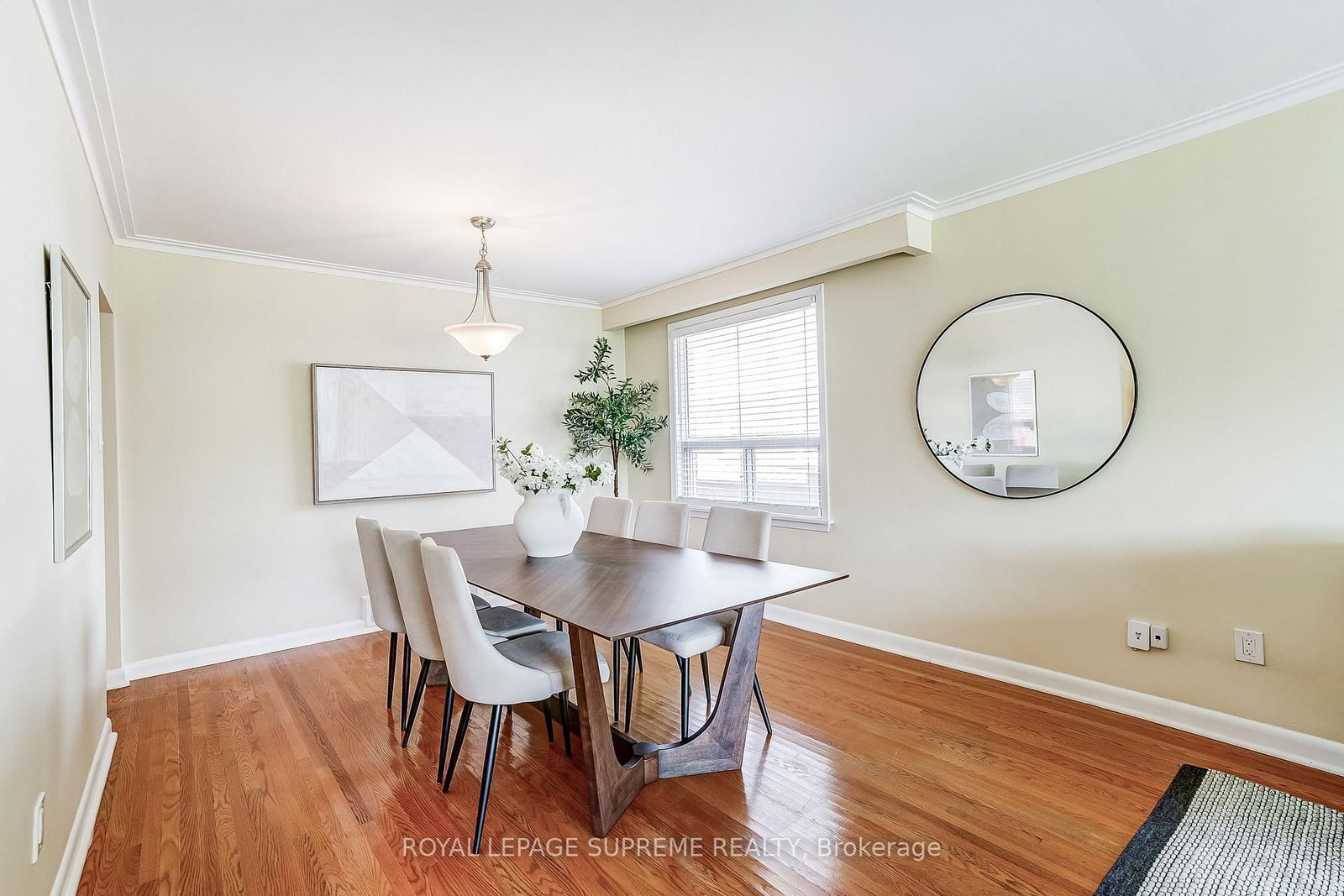 100 Summitcrest Drive • Toronto, ON photo 14