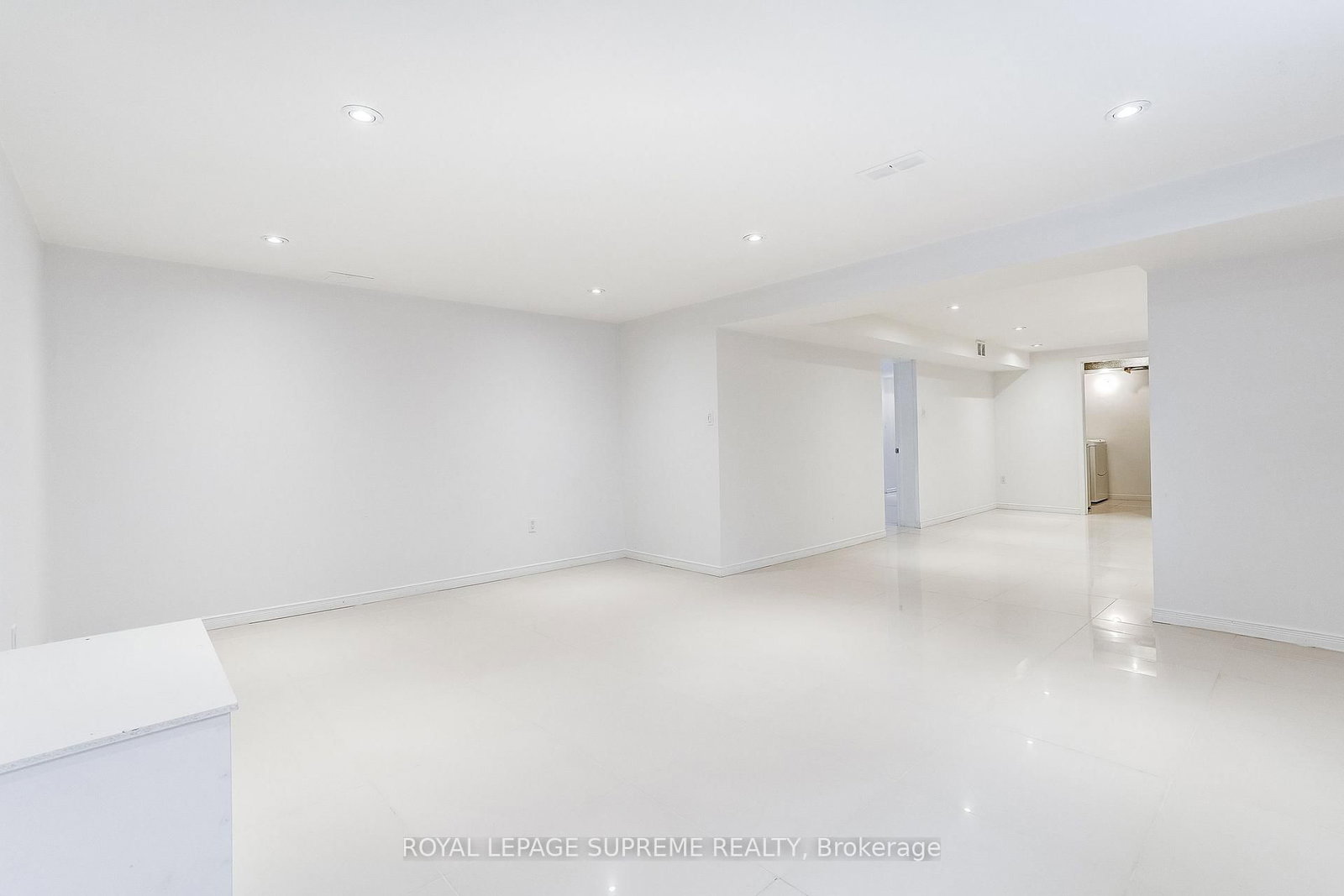 100 Summitcrest Drive • Toronto, ON photo 37