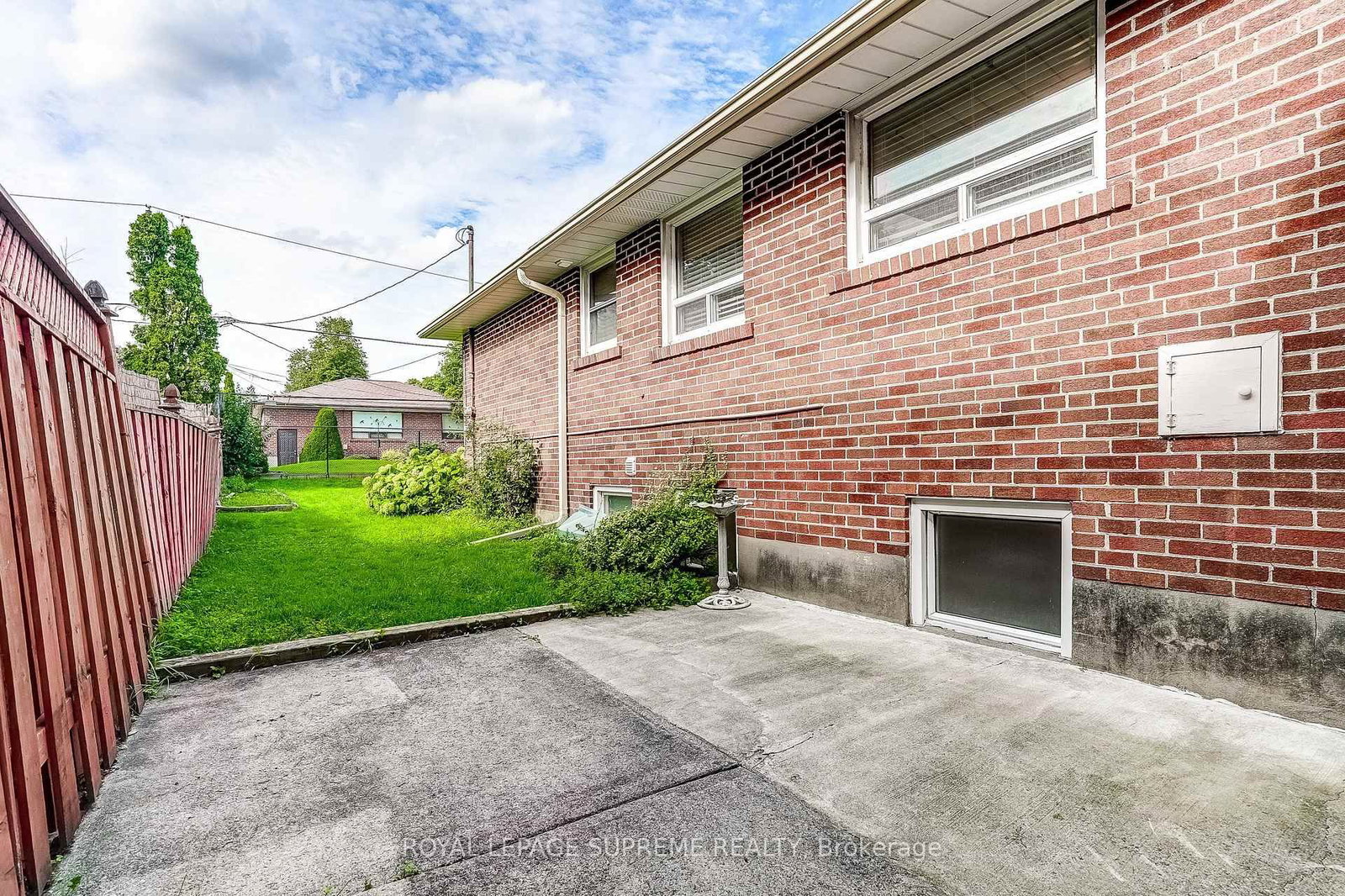 100 Summitcrest Drive • Toronto, ON photo 45