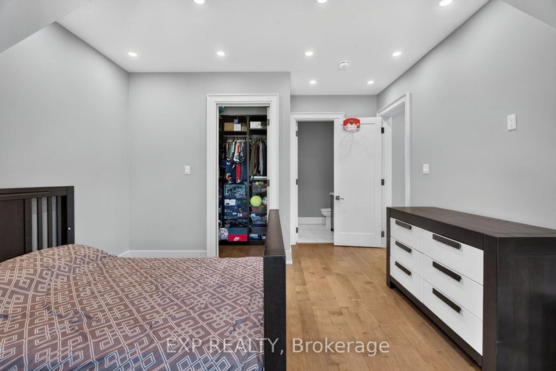 528 Wellington Oakville,ON L6L 4X5 — Photo 23