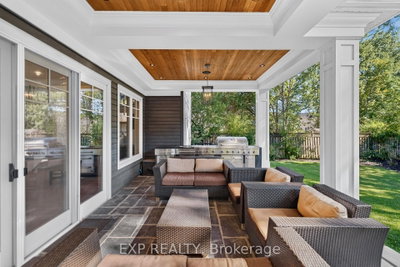 528 Wellington Oakville,ON L6L 4X5 — Photo 40