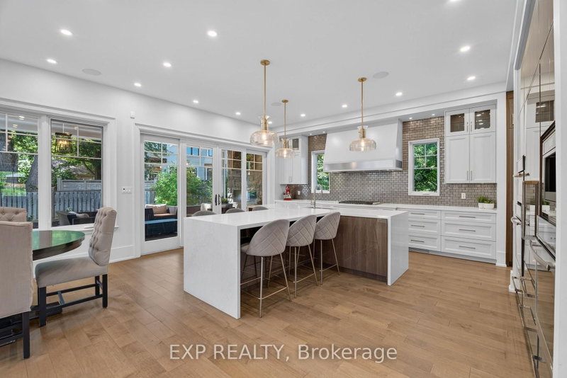 528 Wellington Oakville,ON L6L 4X5 — Photo 9