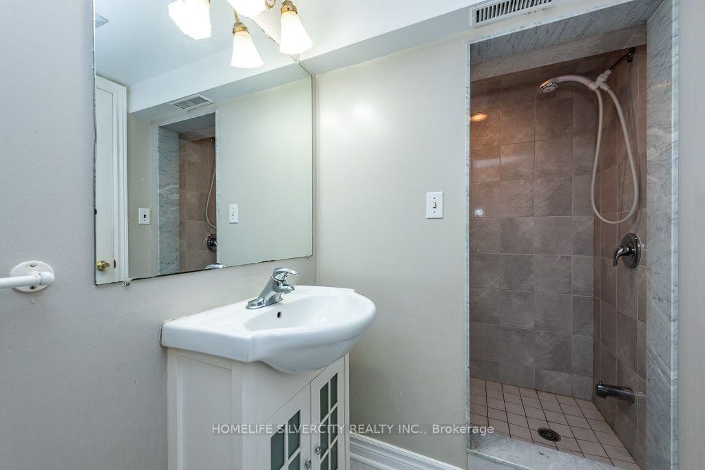 3602 Dunrankin Drive • Mississauga, ON photo 43