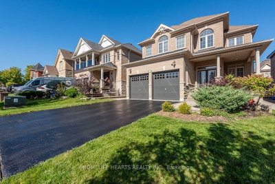 32 Merrittonia Street • Brampton, ON photo 2