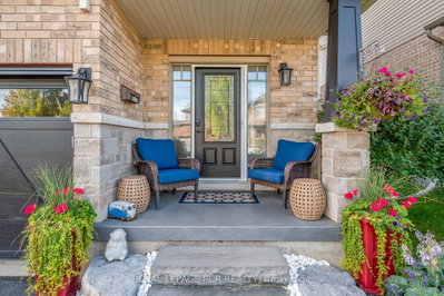 85 Laverty Crescent • Orangeville, ON photo 2