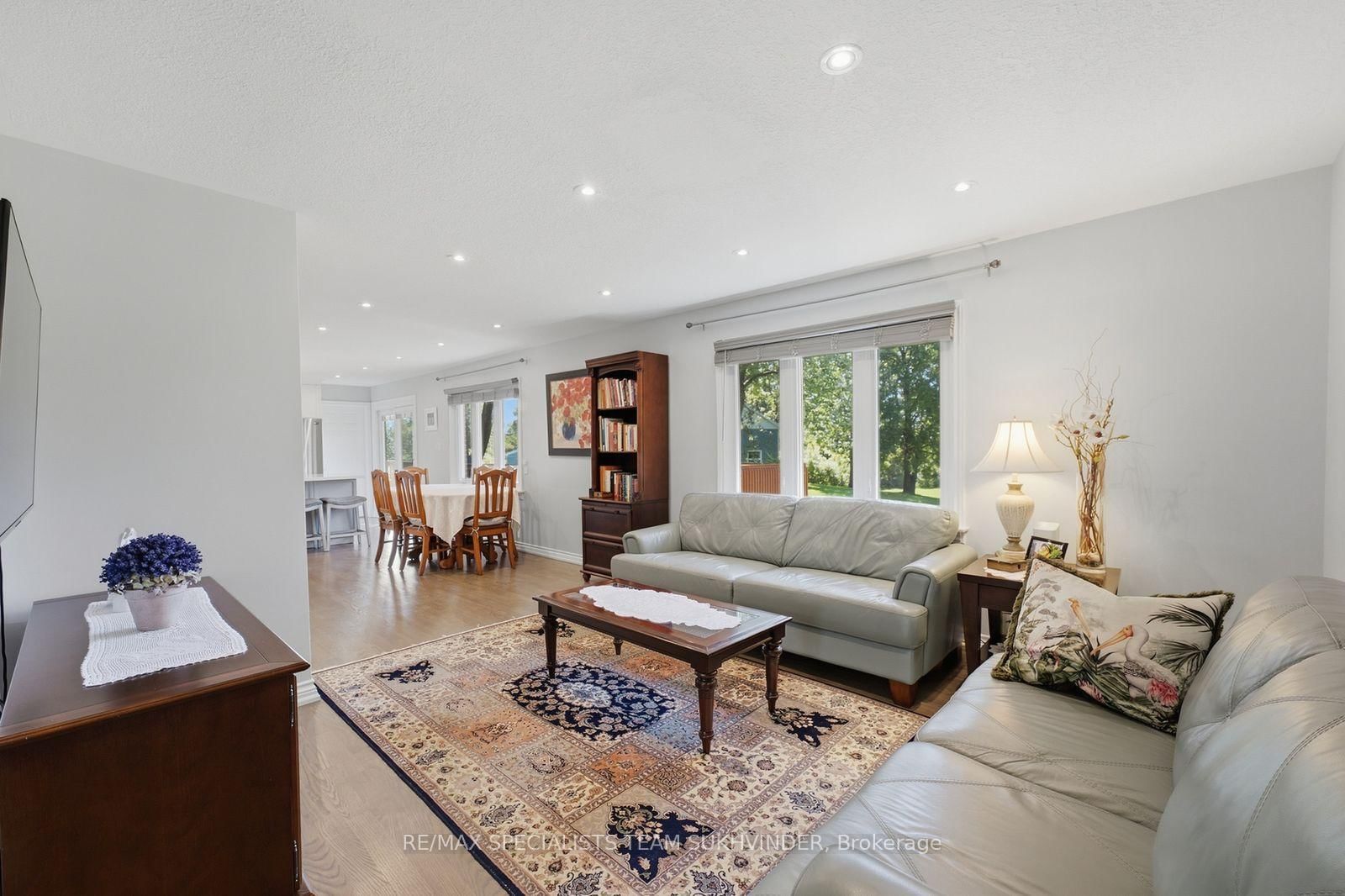 8438 Ninth Line • Halton Hills, ON photo 7