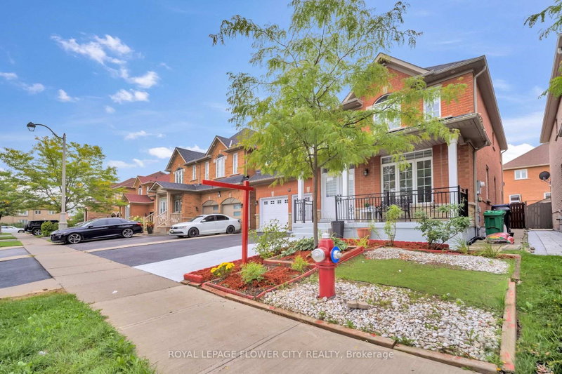 36 Borneo Crescent