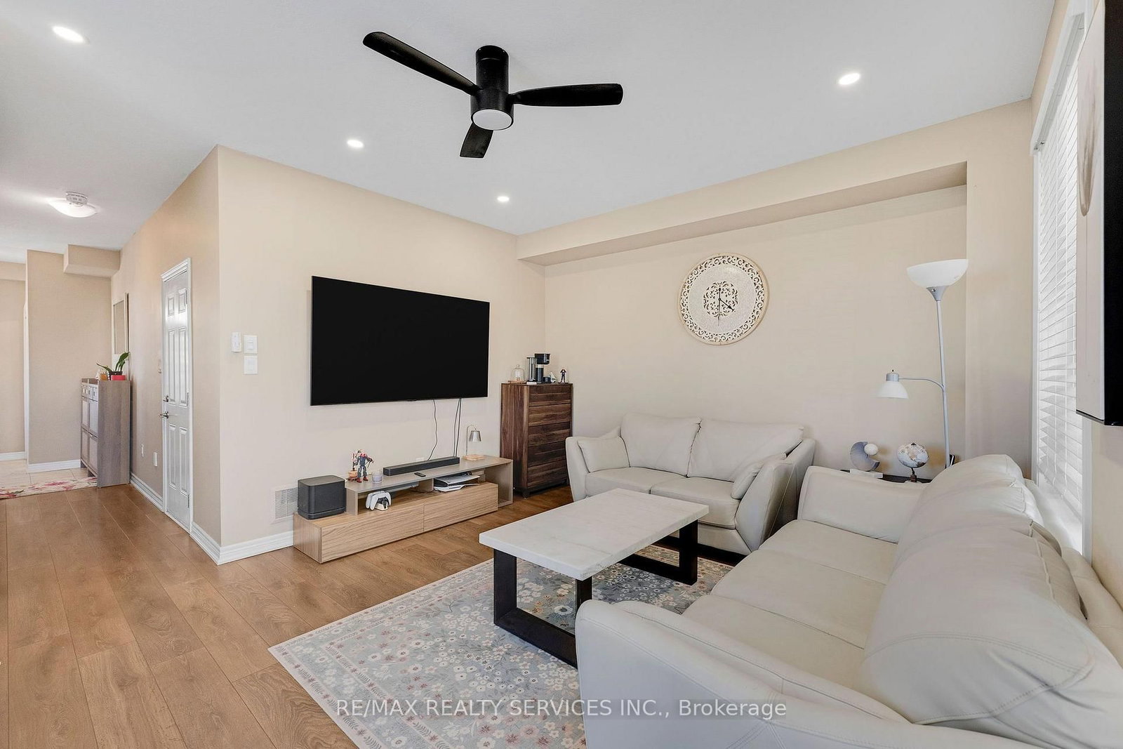 411 Hardwick Common • Oakville, ON photo 9