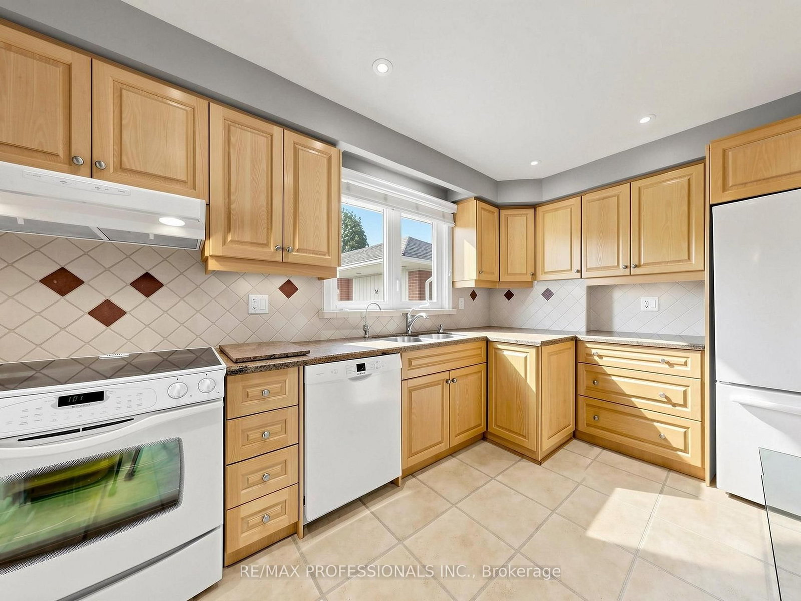 36 Tewsley Place • Toronto, ON photo 10