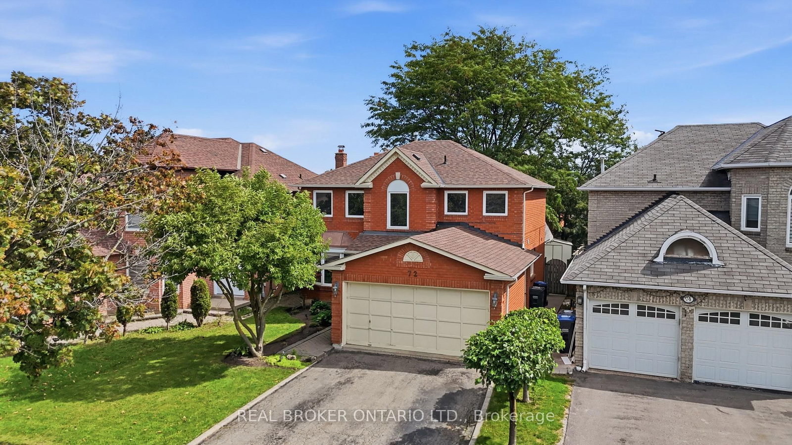 72 Appleton Trail • Brampton, ON photo 2
