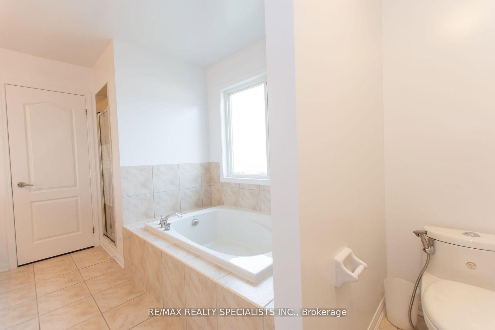 929 Philbrook Drive • Milton, ON photo 37