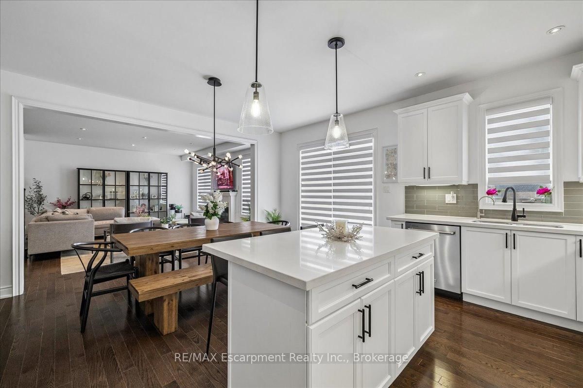 2400 Spring Meadow Way, Oakville, view 21