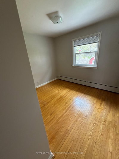 1540 Trotwood Avenue • Mississauga, ON photo 8