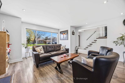 34 Walwyn Avenue • Toronto, ON photo 6