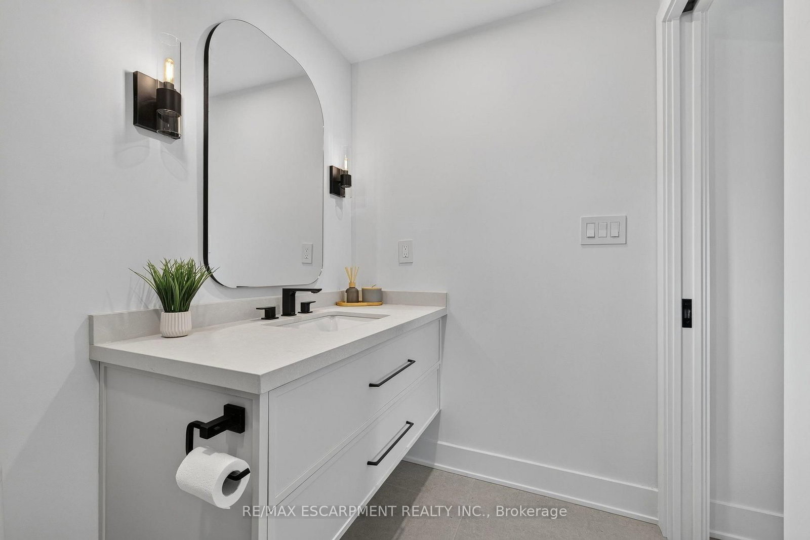 429 CLAREMONT Crescent • Oakville, ON photo 25