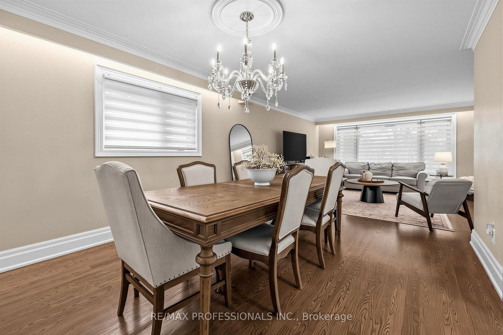 182 Gracefield Avenue • Toronto, ON photo 16
