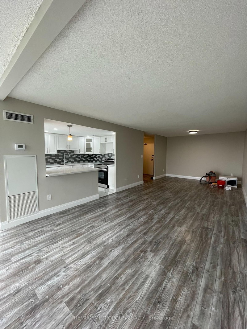 506 - 350 Webb Drive