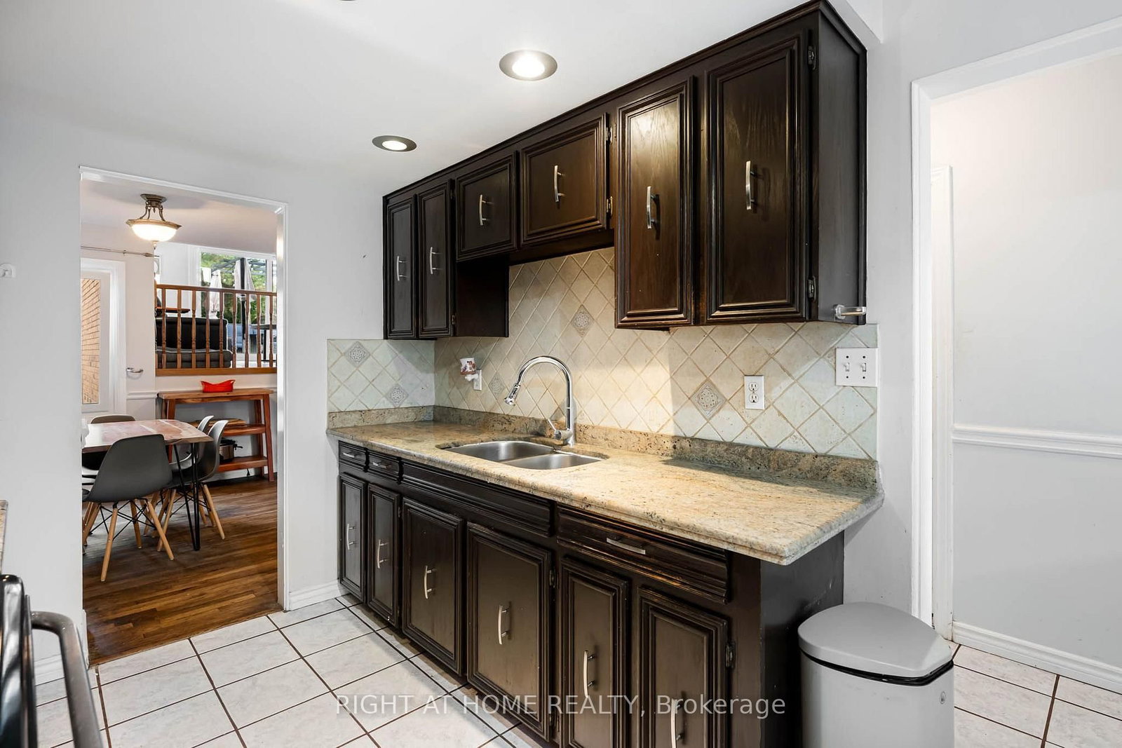 136 Elderwood Place • Brampton, ON photo 11