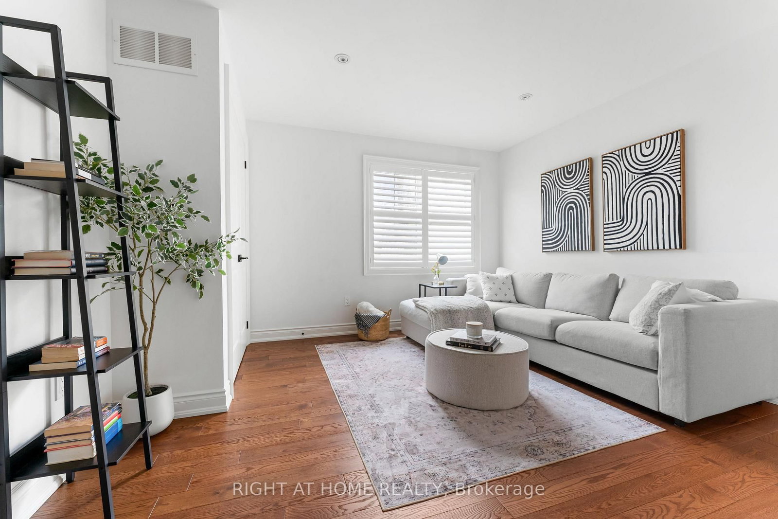 1068A Shaw Drive • Mississauga, ON photo 27