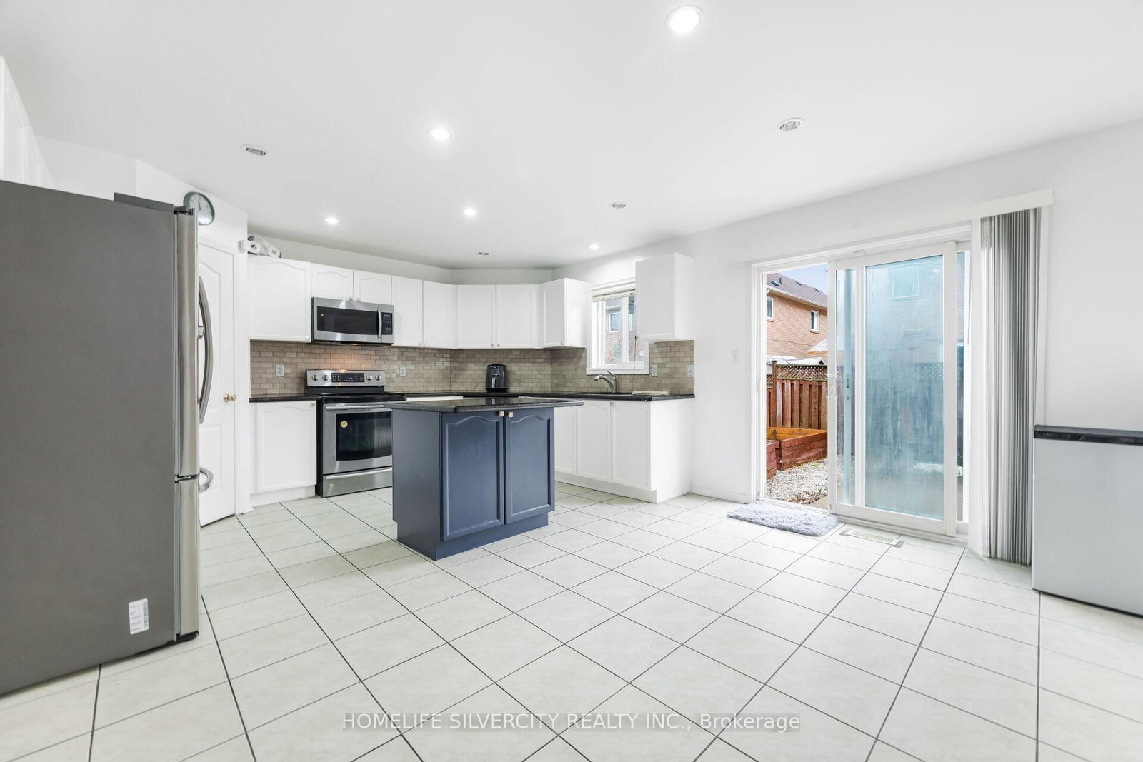 29 Beachpoint Boulevard • Brampton, ON photo 20