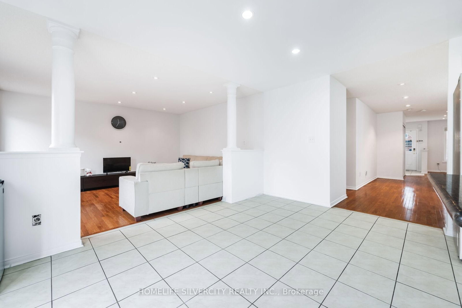 29 Beachpoint Boulevard • Brampton, ON photo 16