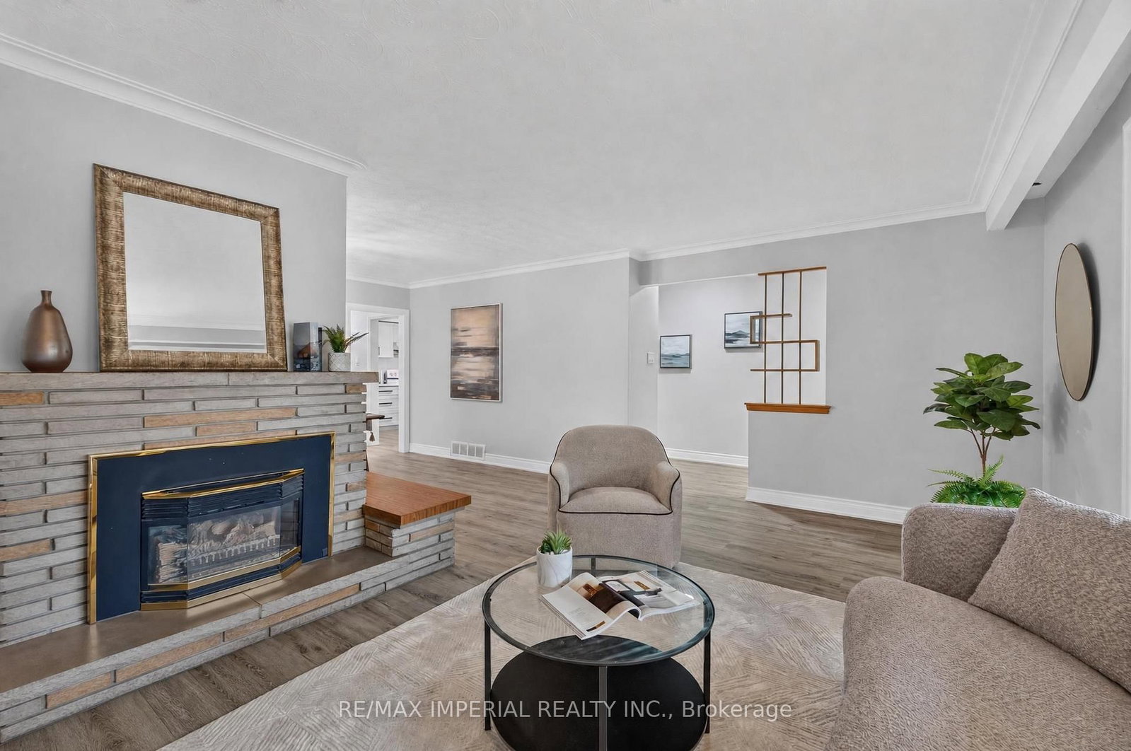 3 Minstrel Drive • Toronto, ON photo 8