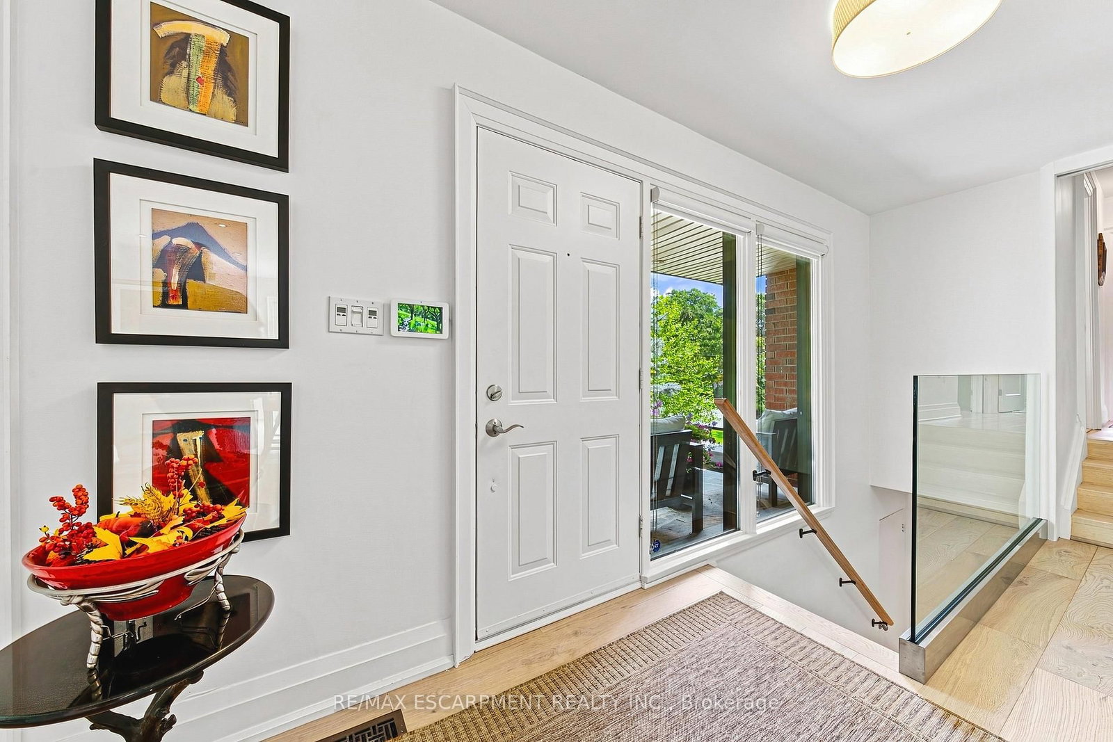 794 Falcon Boulevard • Burlington, ON photo 4