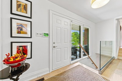794 Falcon Boulevard • Burlington, ON photo 4