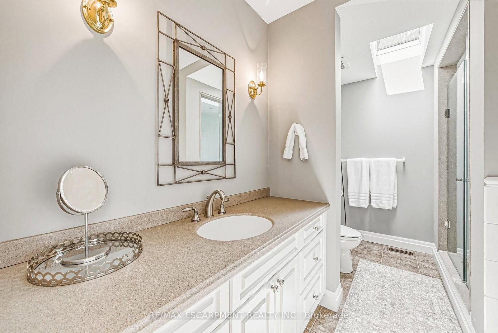 7 Colonial Crescent • Oakville, ON photo 32
