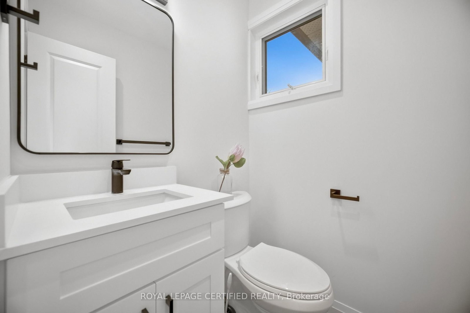 3390 Frobex Court • Mississauga, ON photo 16