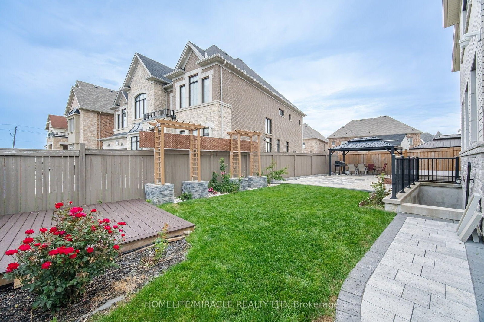 7 Anatolia Street • Brampton, ON photo 40