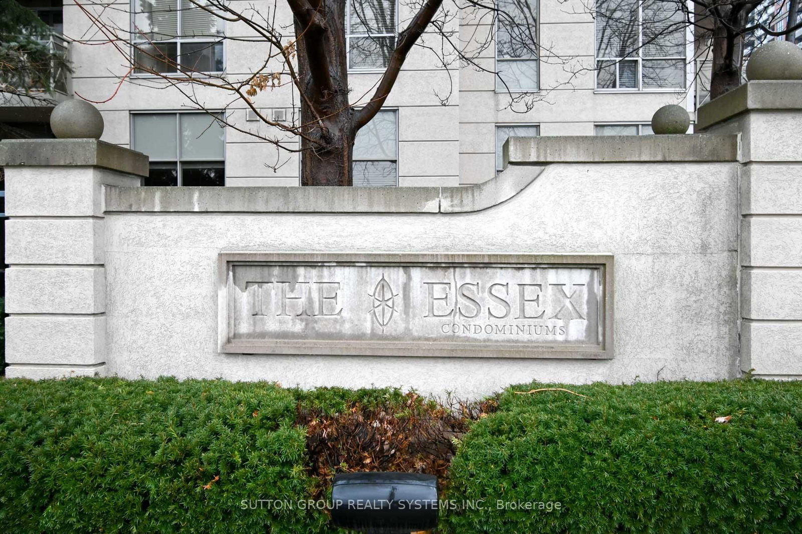 5229 Dundas Street W • #605 • Toronto, ON photo 2