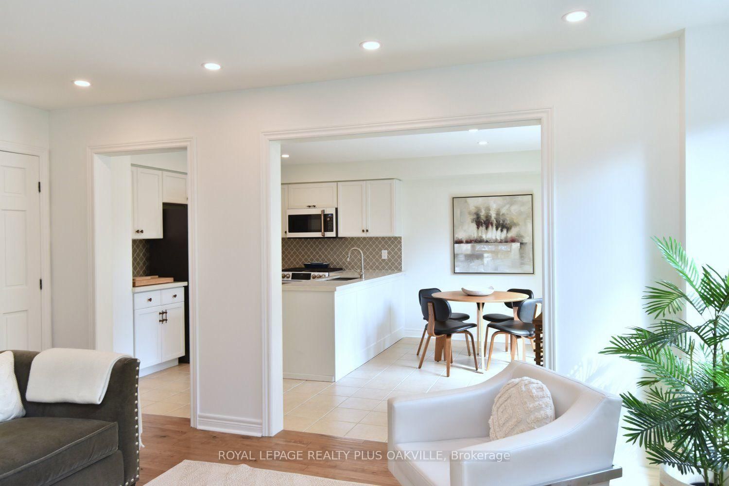 546 Sandcherry Drive • Burlington, ON photo 21