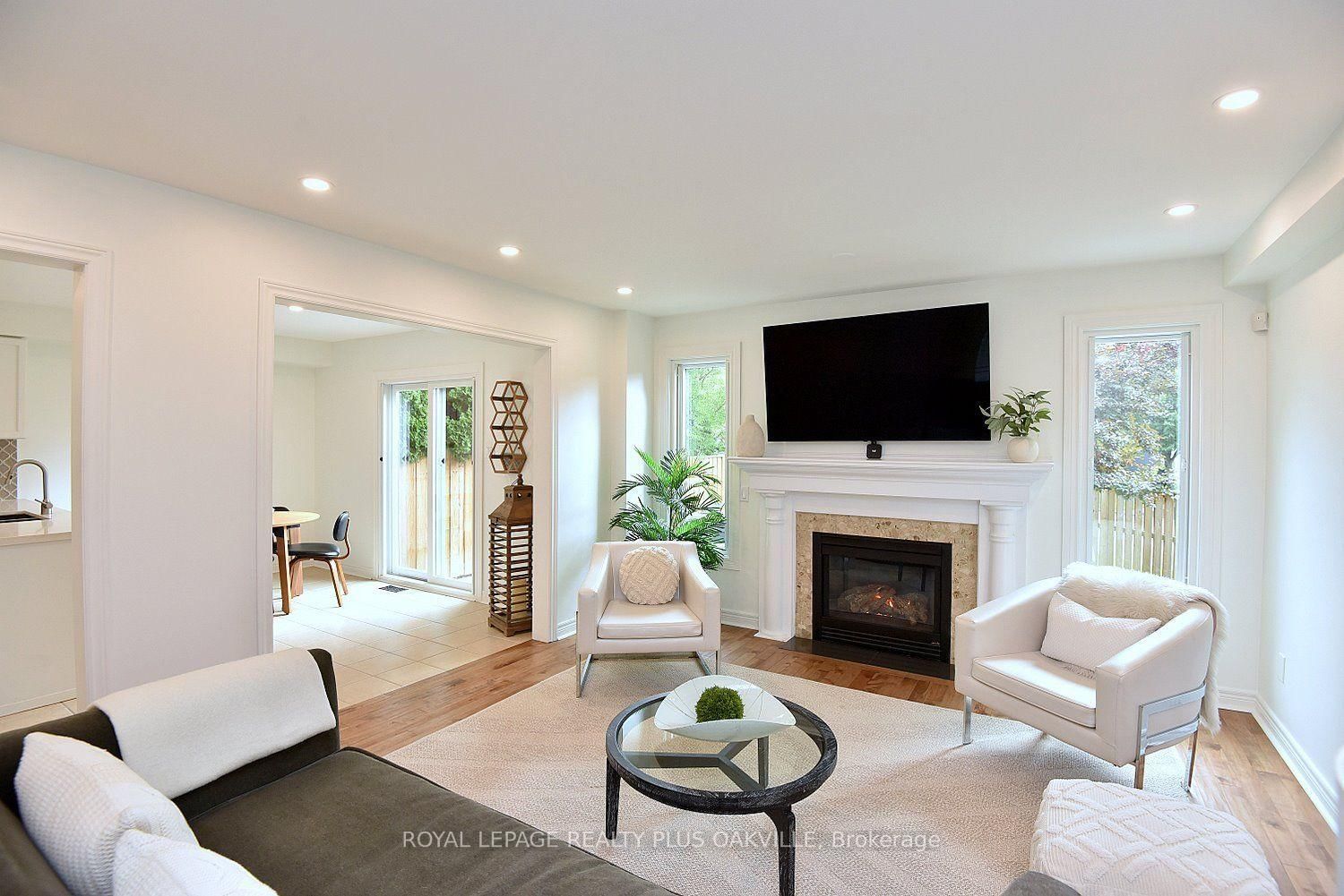 546 Sandcherry Drive • Burlington, ON photo 11