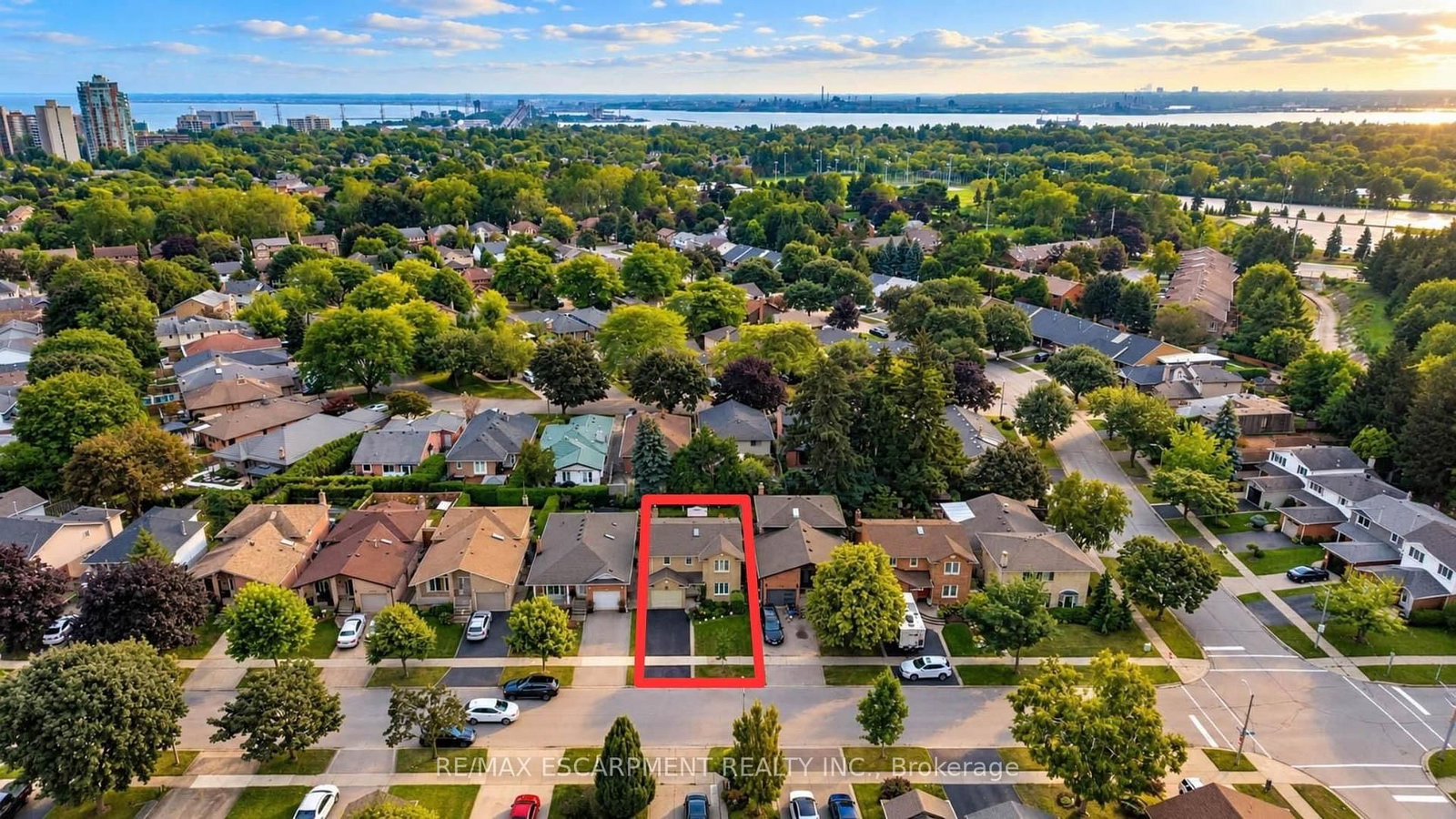 1236 Thorpe Road • Burlington, ON photo 44