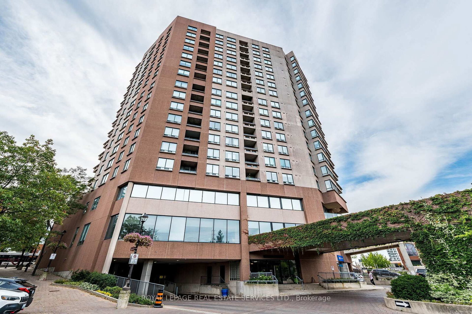 1 Belvedere Court, Unit PH7