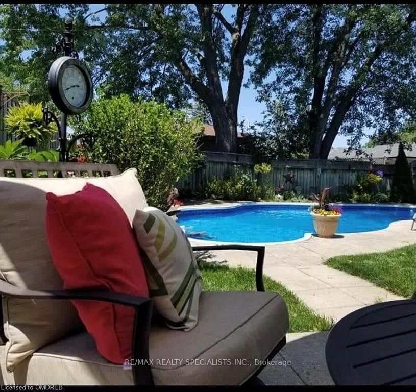 6 NORVAL Crescent • Brampton, ON photo 39