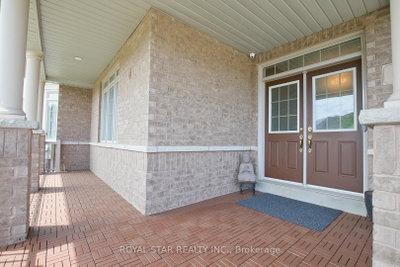 4 Berkwood Hollow • Brampton, ON photo 5