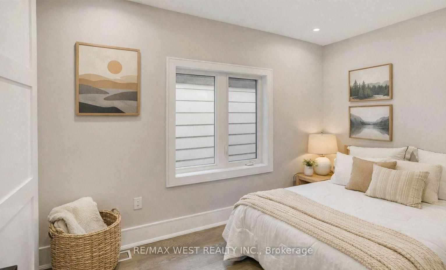 94 Lake Crescent • Toronto, ON photo 11