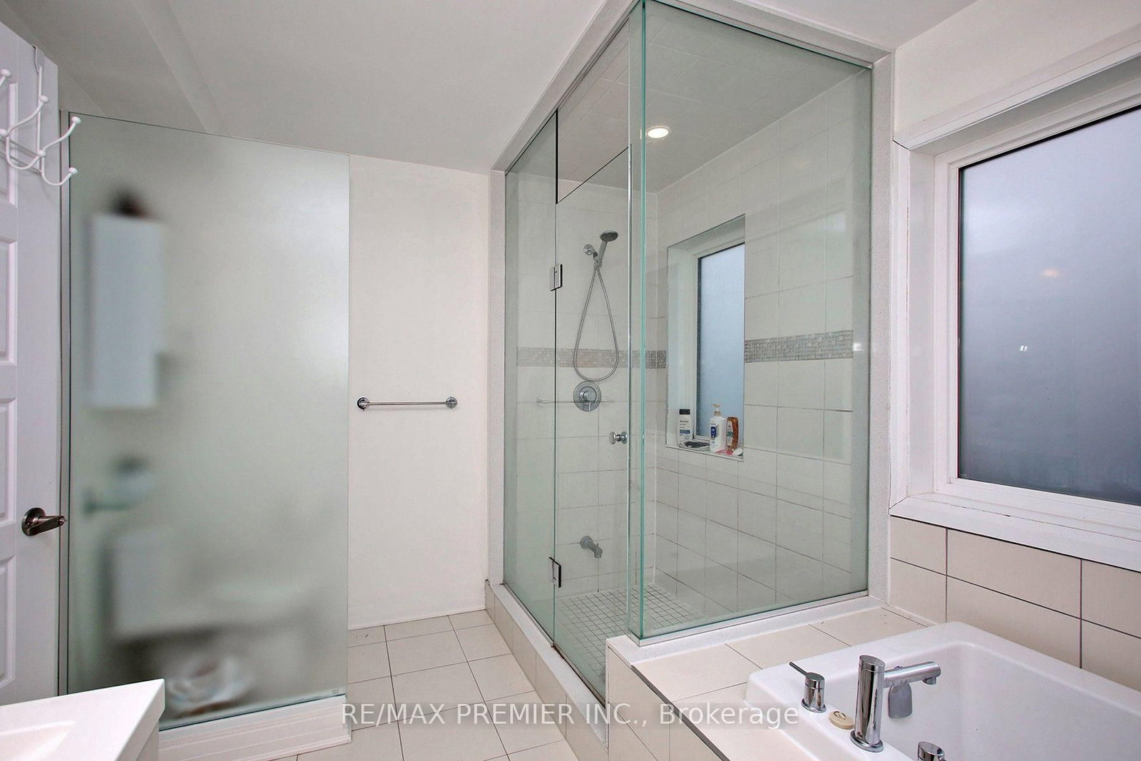 152 Frederick Tisdale Drive • Toronto, ON photo 17