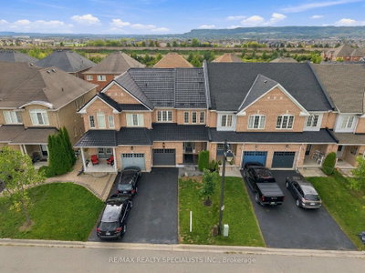 766 Sugden Terrace • Milton, ON photo 2