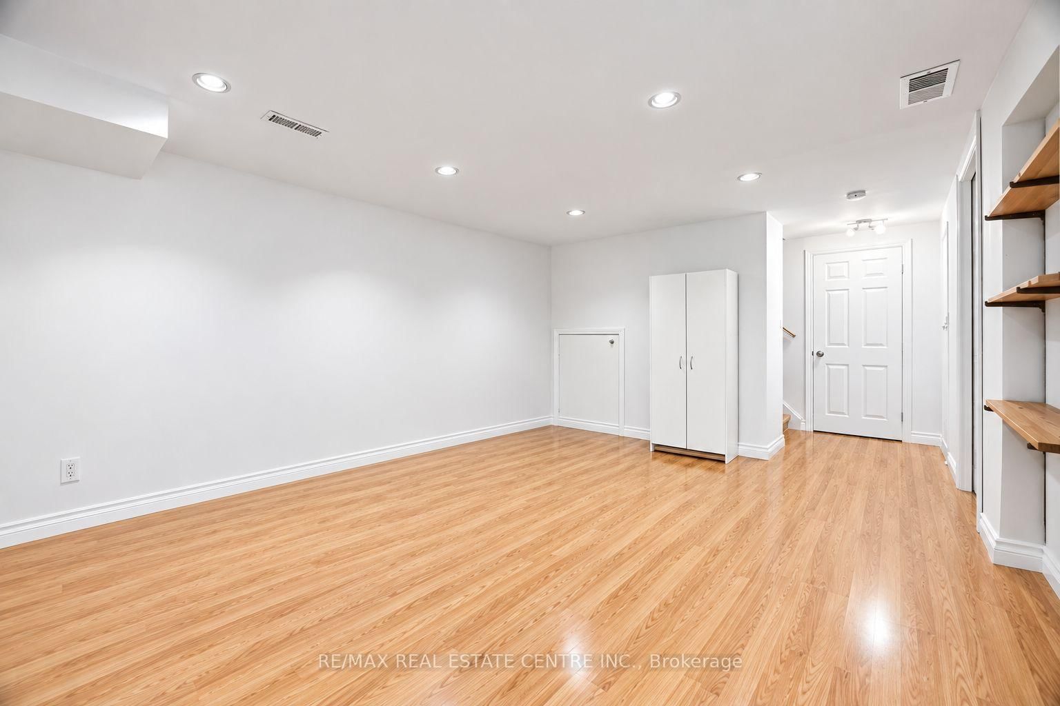 13 Dalzell Avenue • Brampton, ON photo 28