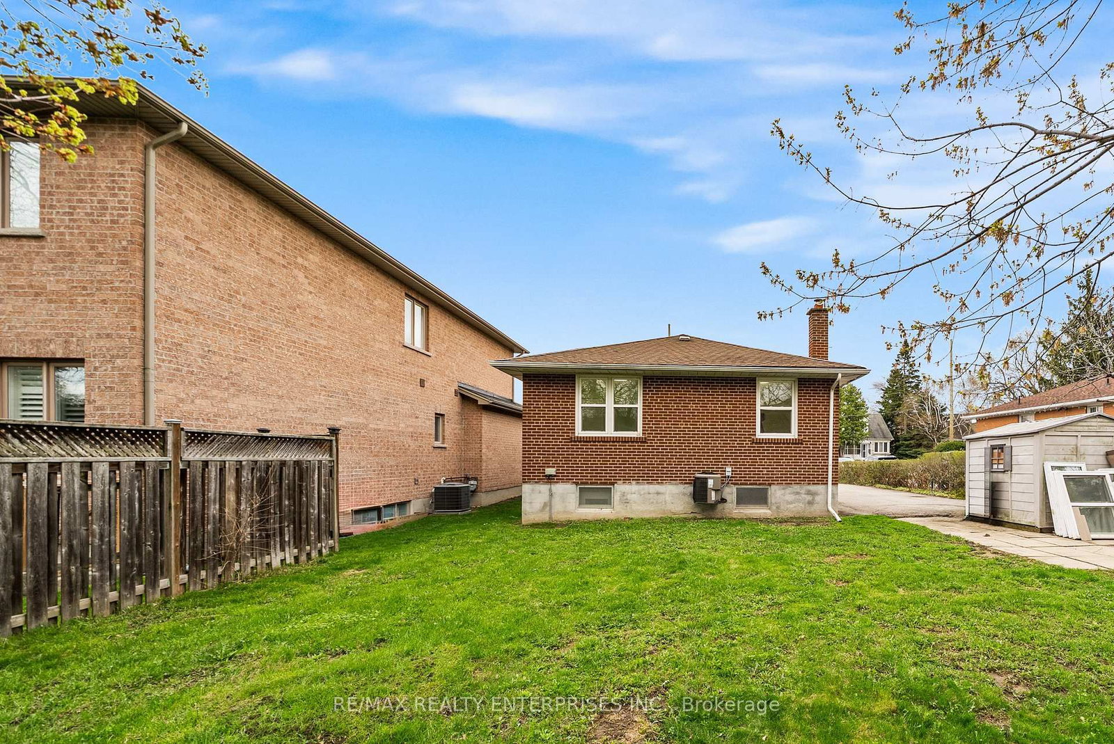 995 Garrard Avenue • Mississauga, ON photo 24