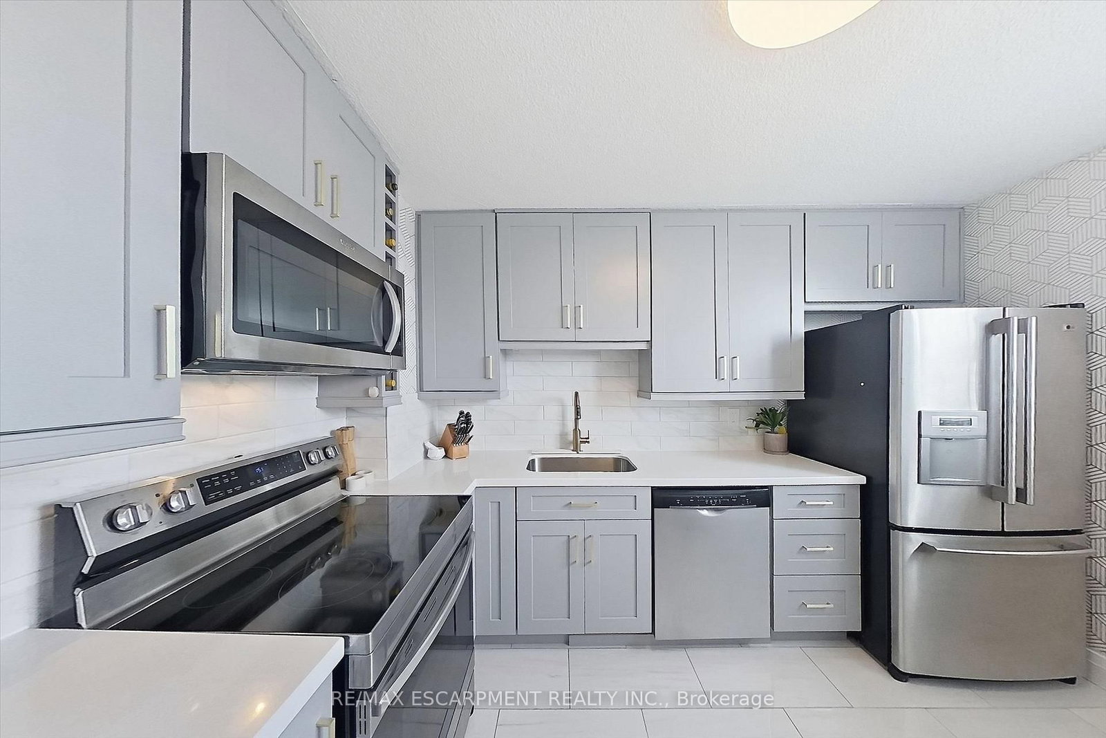 700 Dynes Road • #909 • Burlington, ON photo 15