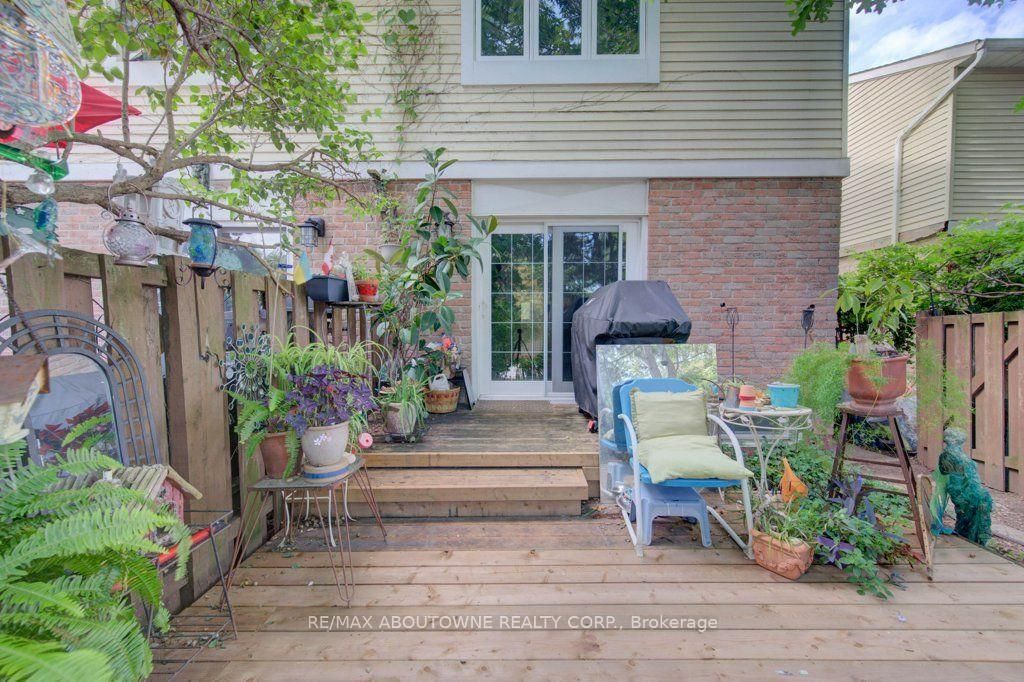 1012 ELIZABETH Place • Oakville, ON photo 16