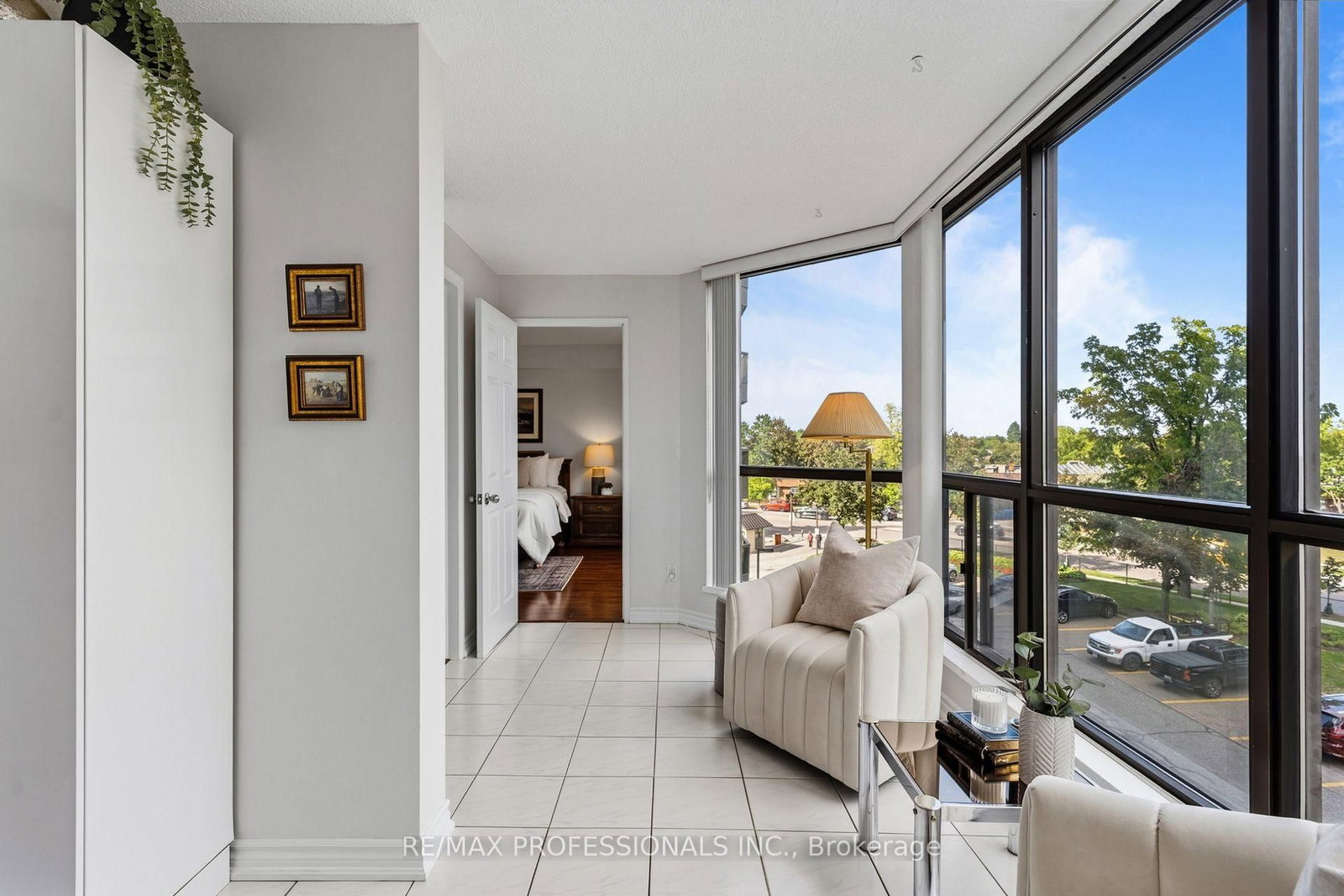 1111 Bough Beeches Boulevard • #403 • Mississauga, ON photo 18
