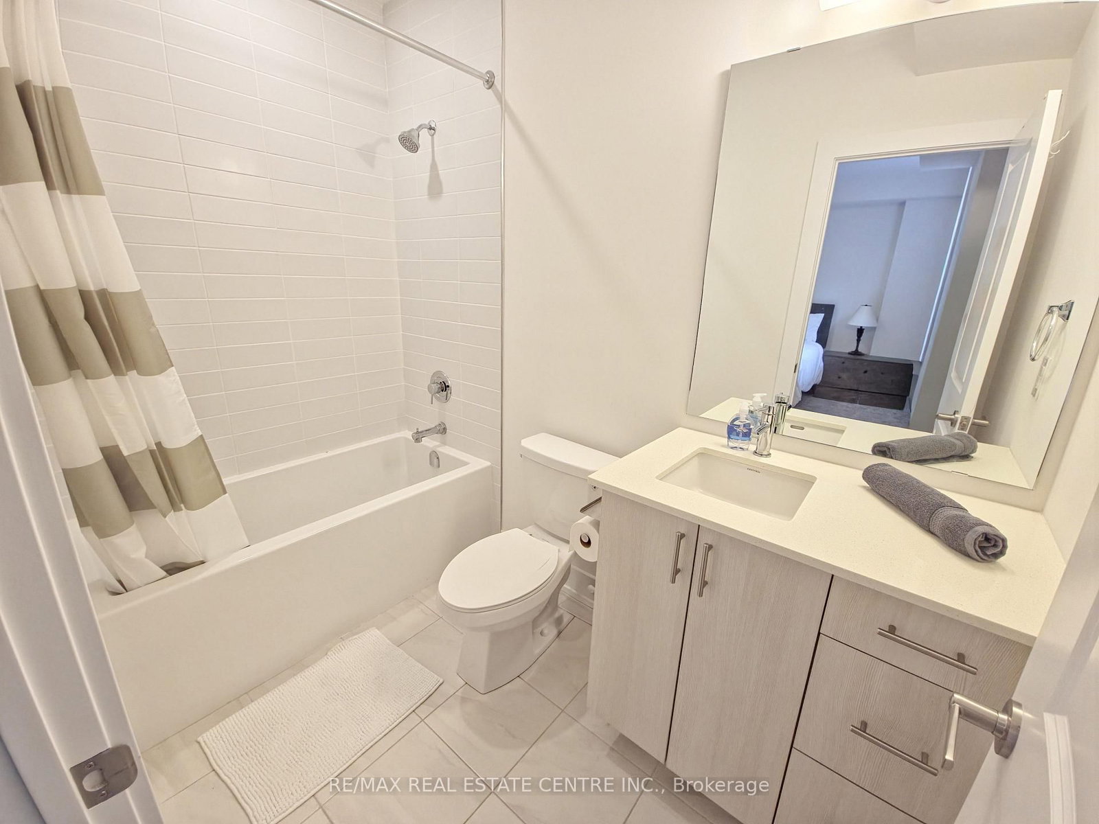 2273 Turnberry Drive • #66 • Burlington, ON photo 37