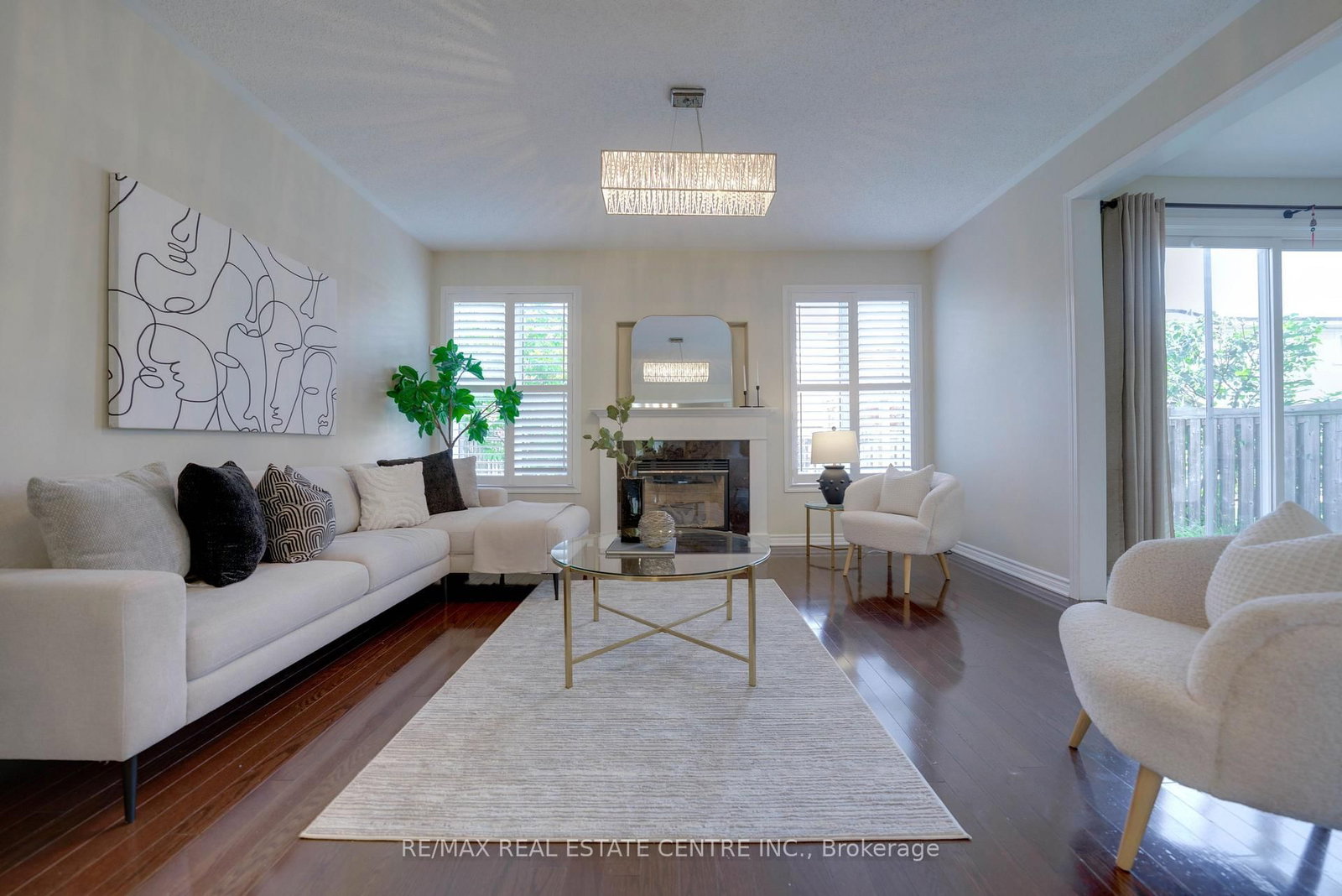 907 Etherington Way • Milton, ON photo 3